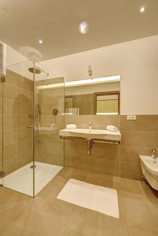 Hotel Appartement Inge Tirolo Bilik gambar