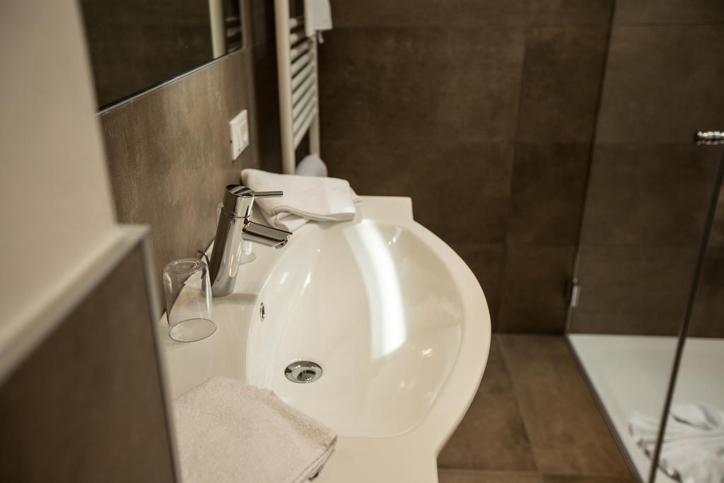 Hotel Appartement Inge Tirolo Luaran gambar
