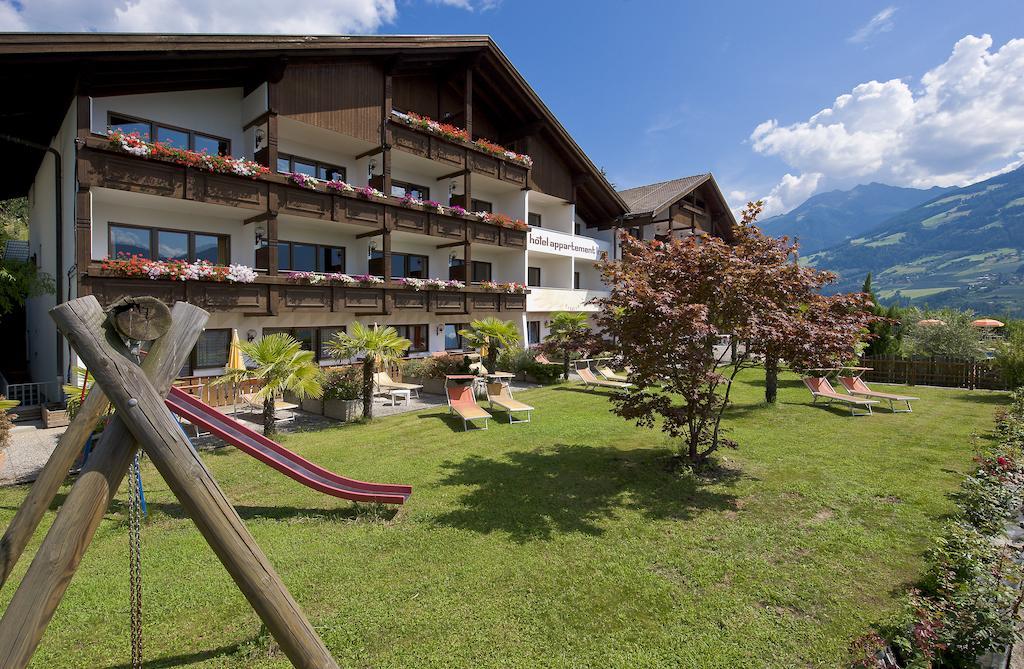 Hotel Appartement Inge Tirolo Luaran gambar