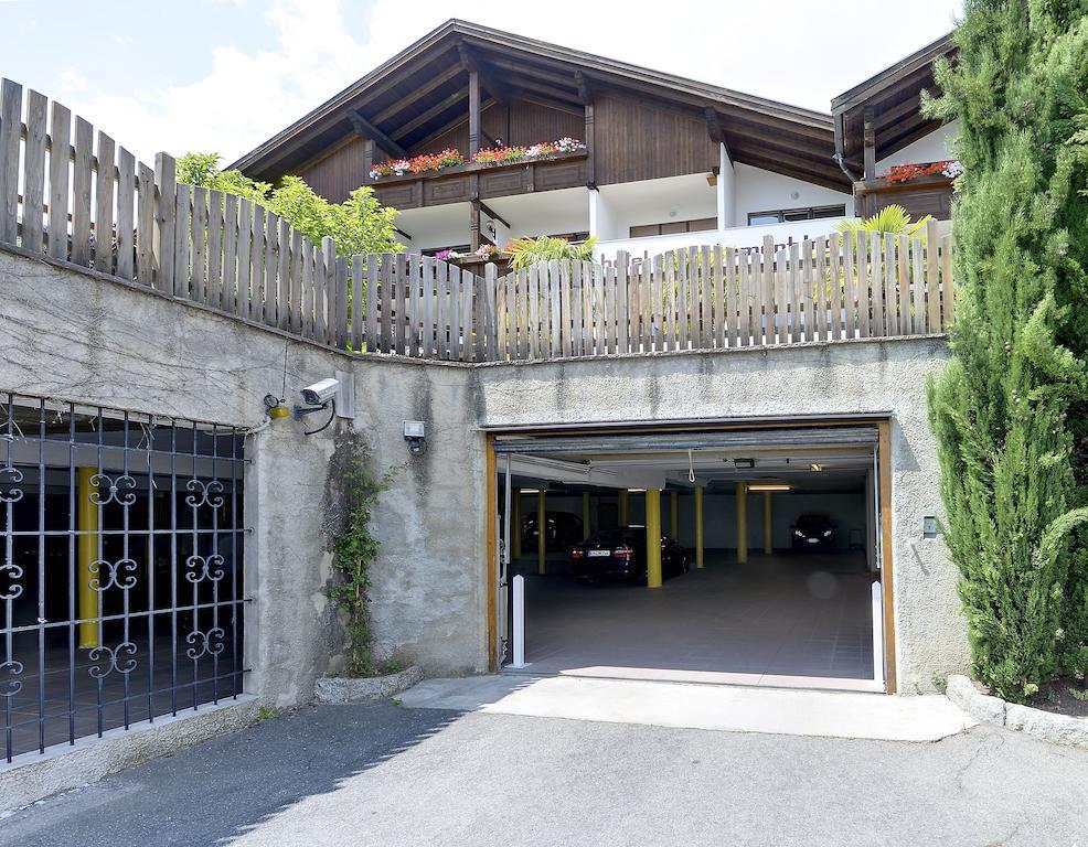 Hotel Appartement Inge Tirolo Luaran gambar