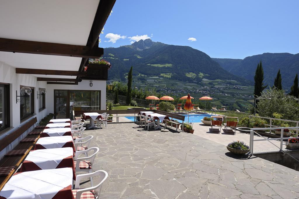 Hotel Appartement Inge Tirolo Luaran gambar