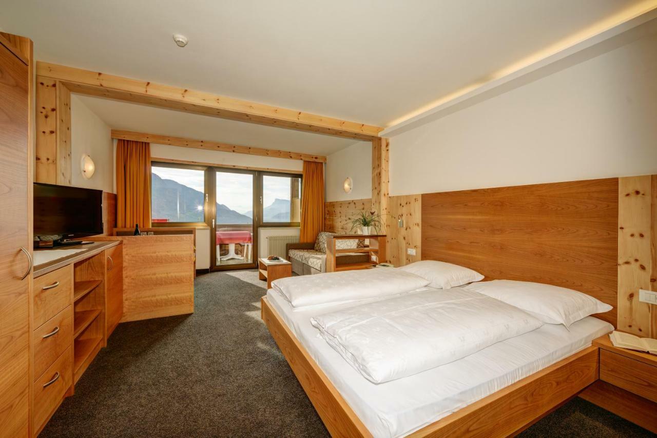 Hotel Appartement Inge Tirolo Luaran gambar