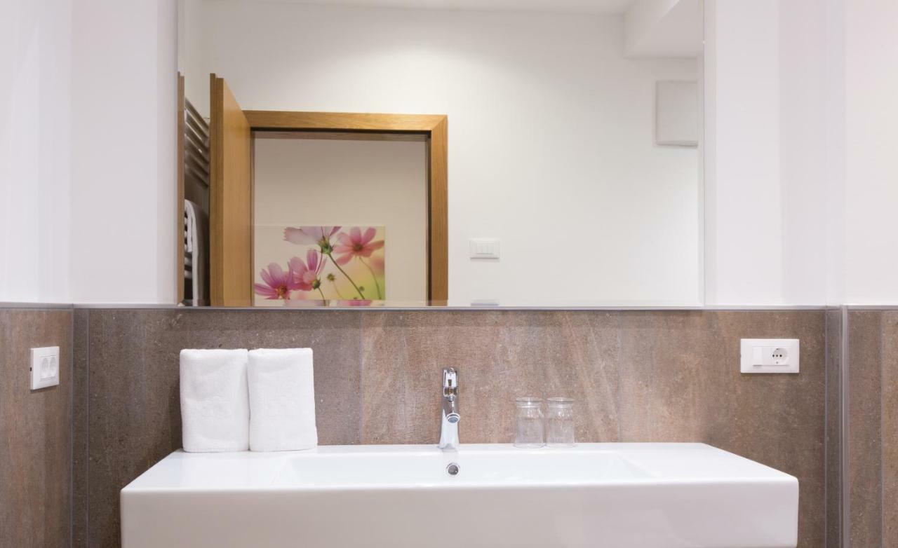 Hotel Appartement Inge Tirolo Luaran gambar